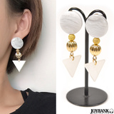 【全品90％オフ】ピアス マーブルストーン 大理石 風 トライアングル べっ甲 ...